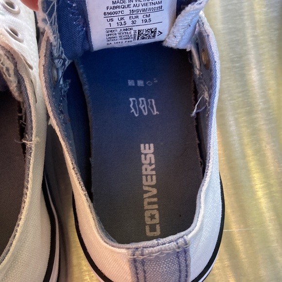 SOLD ELSEWHERE Converse Youth Slip-on Shoes - Picture 5 of 10